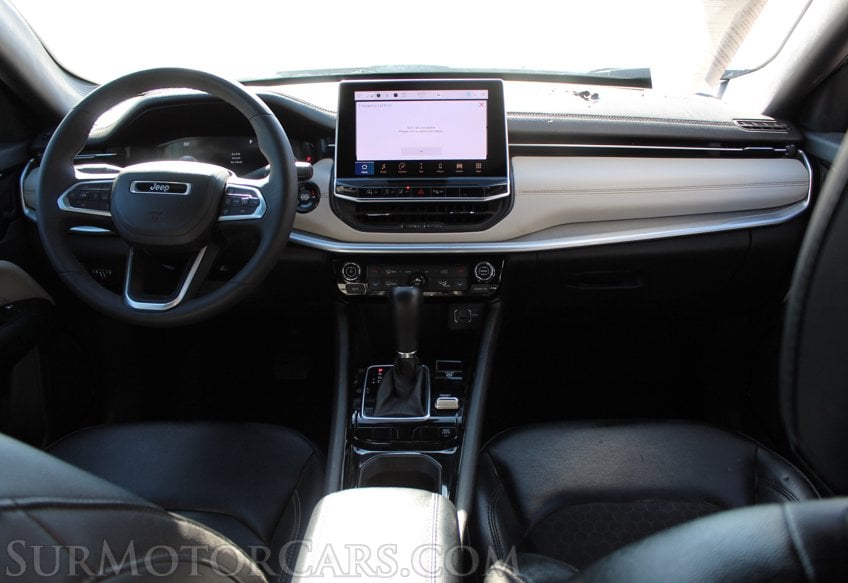 2025 Jeep Compass Limited - Image 29