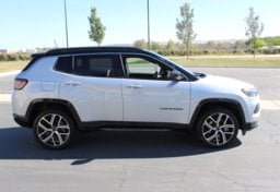 2025 Jeep Compass Limited - Image 9
