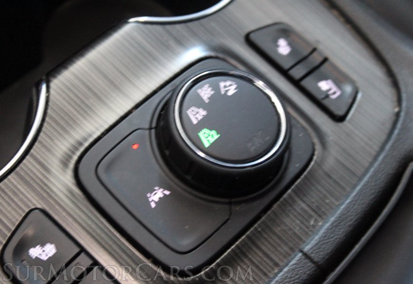 2023 GMC Acadia - Image 52