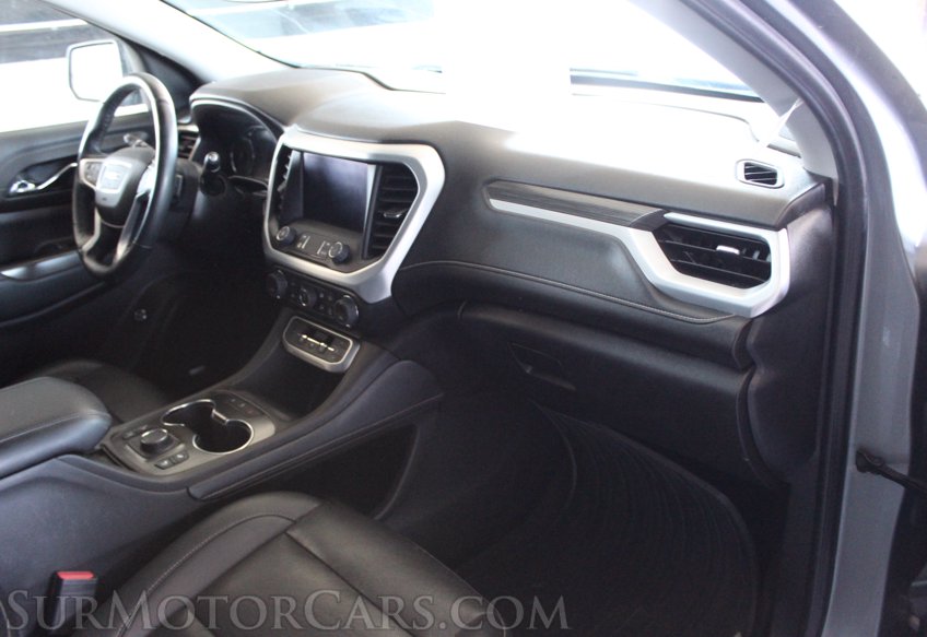 2023 GMC Acadia - Image 30