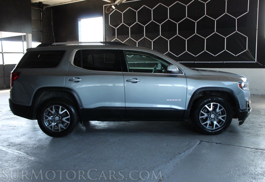 2023 GMC Acadia - Image 9