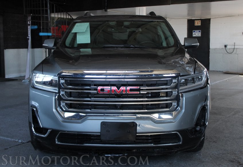 2023 GMC Acadia - Image 11