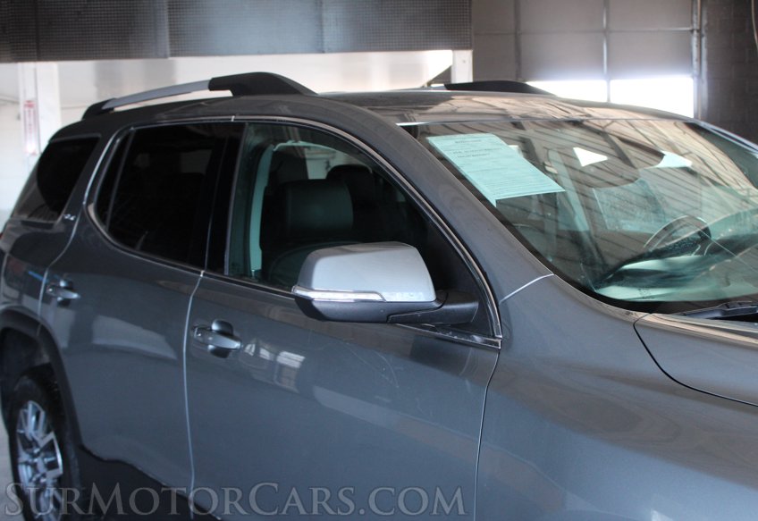 2023 GMC Acadia - Image 13