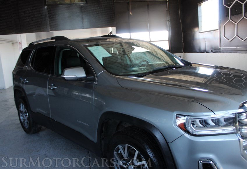 2023 GMC Acadia - Image 12