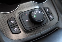 2023 GMC Acadia - Image 55