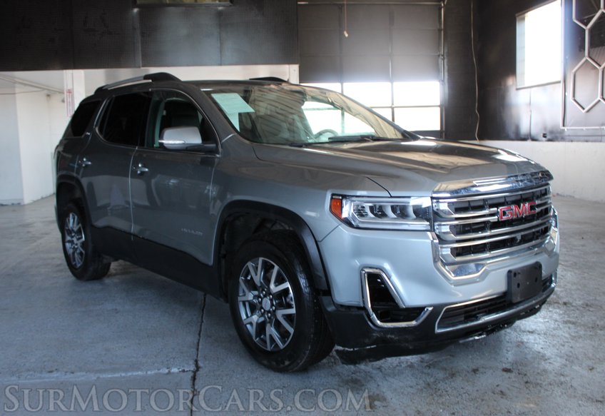 2023 GMC Acadia - Image 4