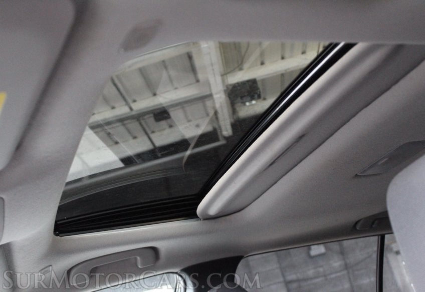 2024 Toyota Corolla Cross AWD LE - Image 37