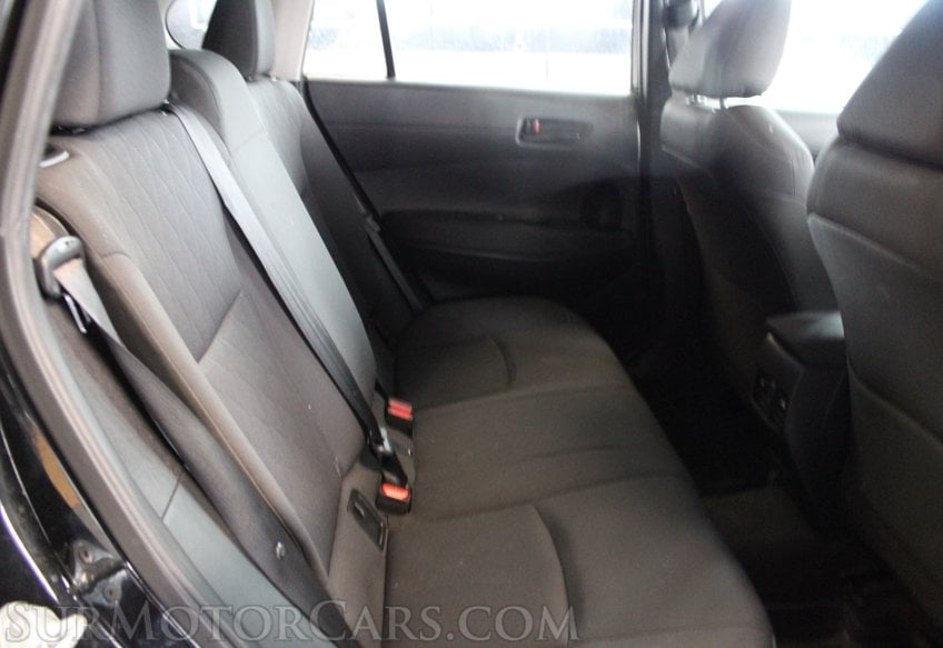 2024 Toyota Corolla Cross AWD LE - Image 30