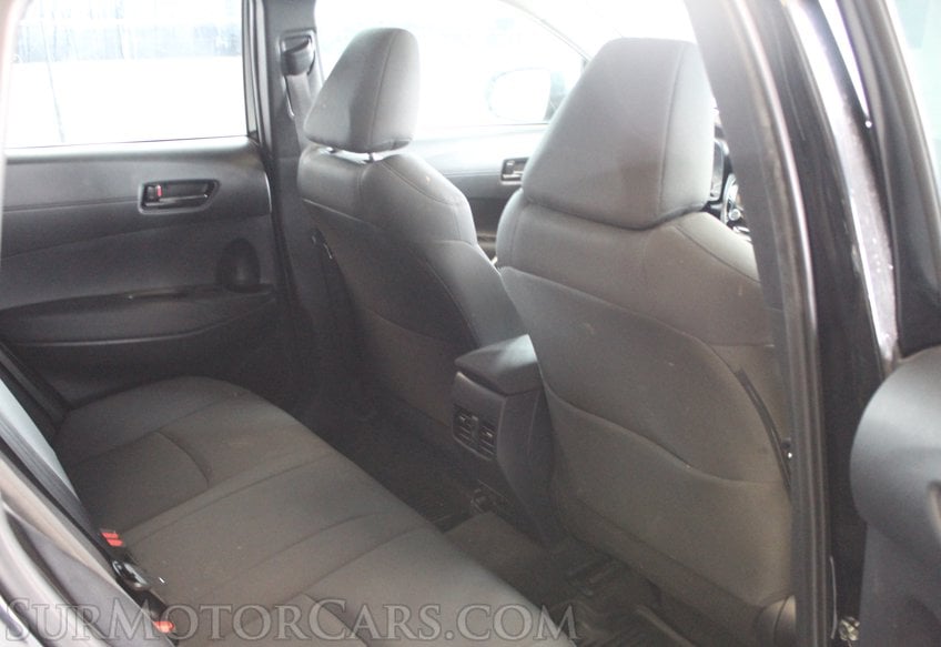 2024 Toyota Corolla Cross AWD LE - Image 31