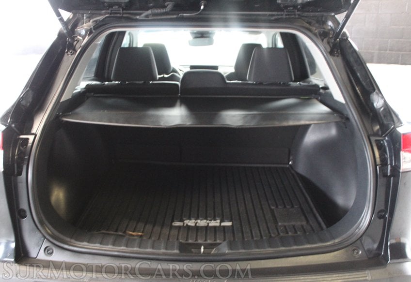 2024 Toyota Corolla Cross AWD LE - Image 38