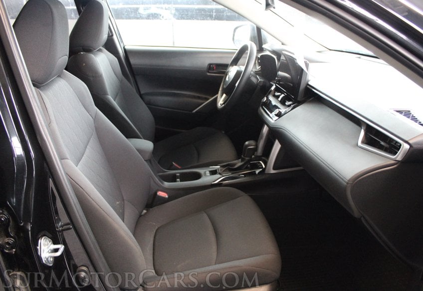 2024 Toyota Corolla Cross AWD LE - Image 33