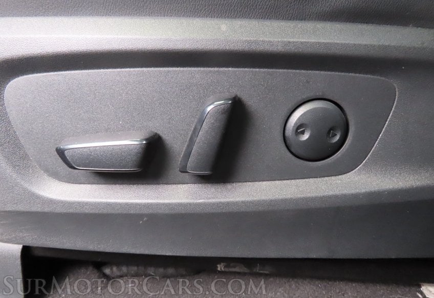 2023 Nissan Pathfinder AWD SL - Image 32