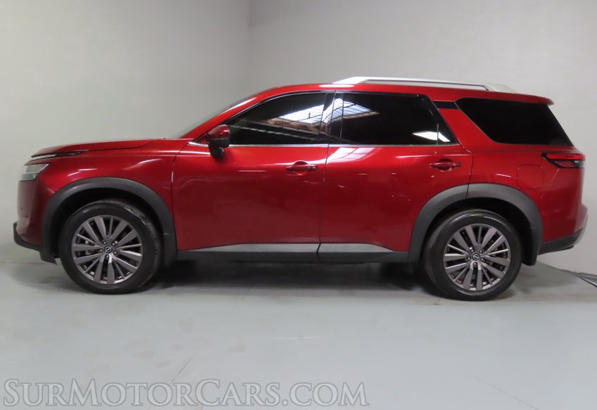 2023 Nissan Pathfinder AWD SL - Image 6
