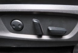 2023 Nissan Pathfinder AWD SL - Image 47