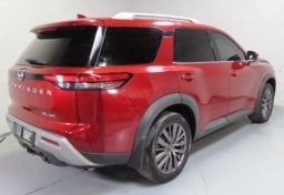 2023 Nissan Pathfinder AWD SL - Image 43