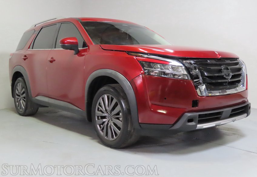2023 Nissan Pathfinder AWD SL - Image 4