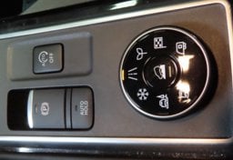 2023 Nissan Pathfinder AWD SL - Image 13