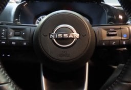 2023 Nissan Pathfinder AWD SL - Image 19