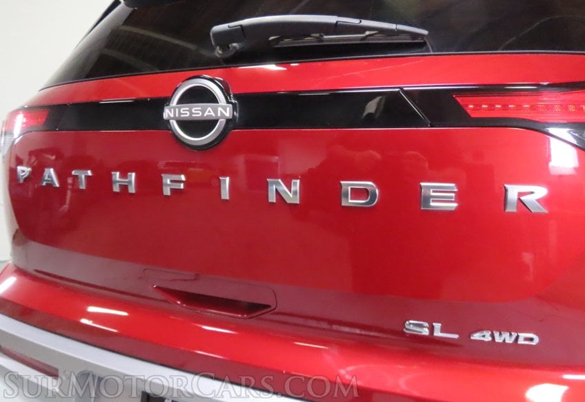 2023 Nissan Pathfinder AWD SL - Image 25