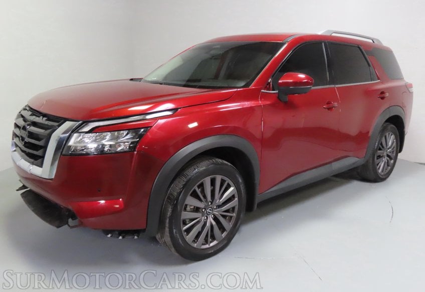 2023 Nissan Pathfinder AWD SL - Image 2