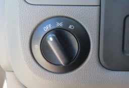 2018 Nissan NV STANDARD ROOF S - Image 22