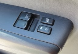 2018 Nissan NV STANDARD ROOF S - Image 23