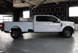 2017 Ford F-350 Super Duty - Image 12