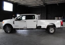 2017 Ford F-350 Super Duty - Image 11