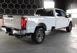 2017 Ford F-350 Super Duty - Image 7