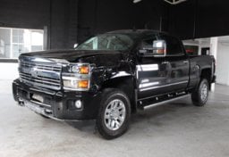 2019 Chevrolet Silverado 3500HD High Country - Image 2