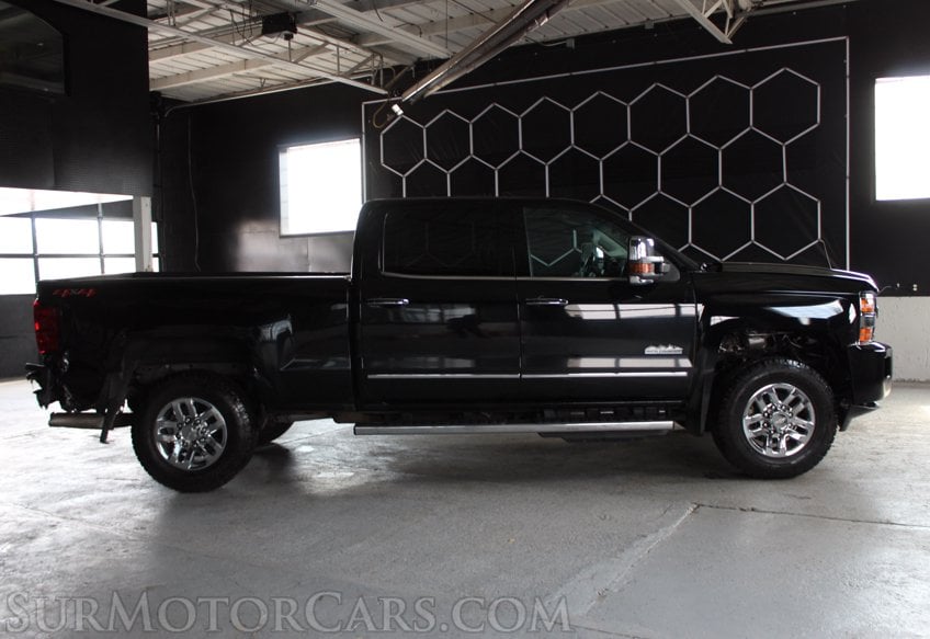 2019 Chevrolet Silverado 3500HD High Country - Image 9