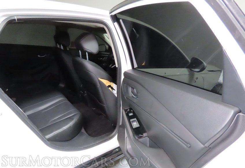 2024 Honda Accord Hybrid Touring - Image 31