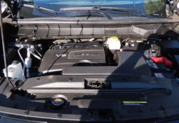 2023 Nissan Pathfinder SL - Image 50