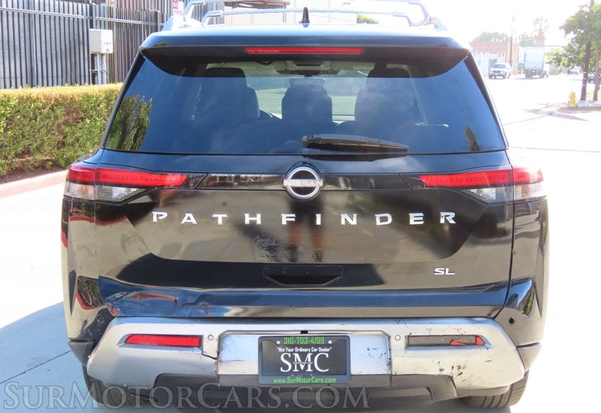 2023 Nissan Pathfinder SL - Image 11
