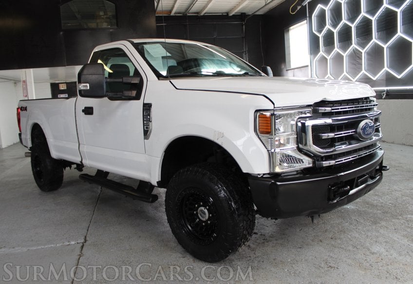 2020 Ford F-250 Super Duty 4x4 XL - Image 4