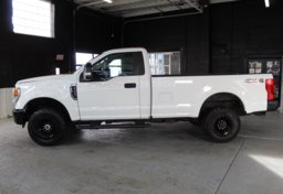 2020 Ford F-250 Super Duty 4x4 XL - Image 10