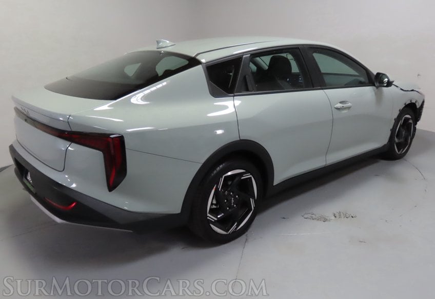 2025 Kia K4 EX - Image 10