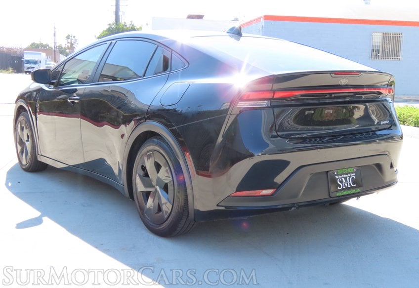 2024 Toyota Prius LE - Image 7