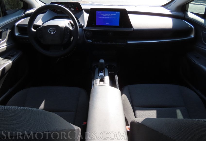 2024 Toyota Prius LE - Image 39