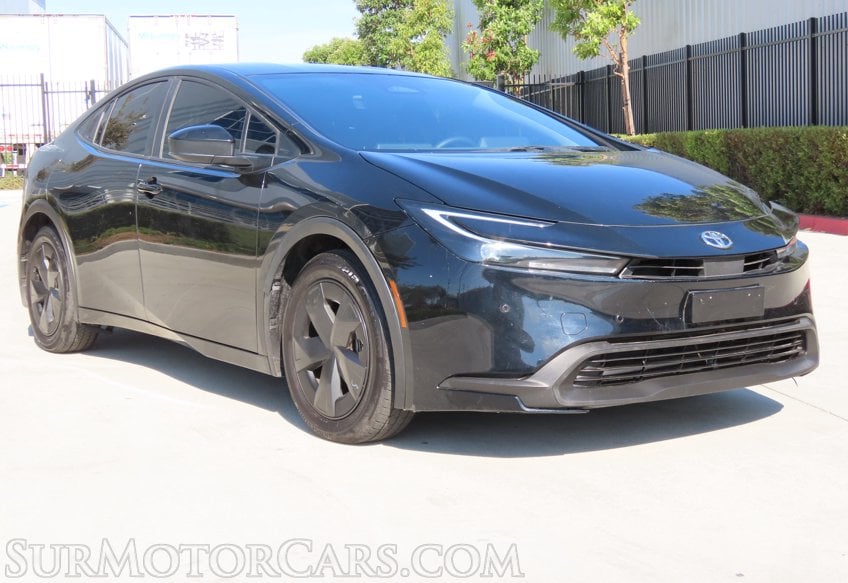 2024 Toyota Prius LE - Image 4