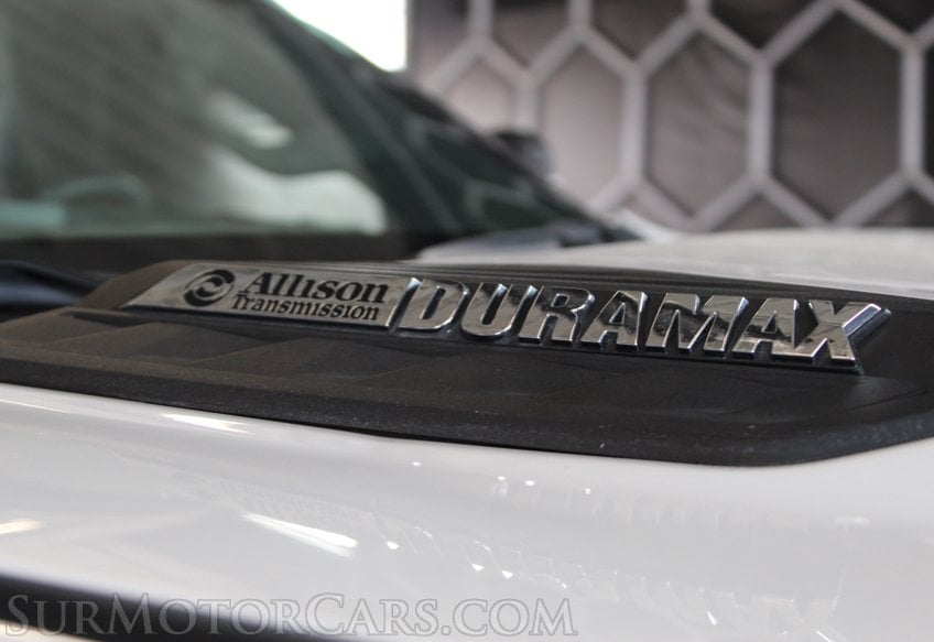 2025 Chevrolet Silverado 3500HD 4x4 - Image 21