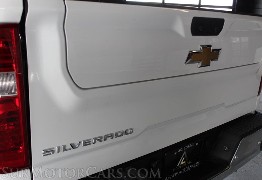 2025 Chevrolet Silverado 3500HD 4x4 - Image 16