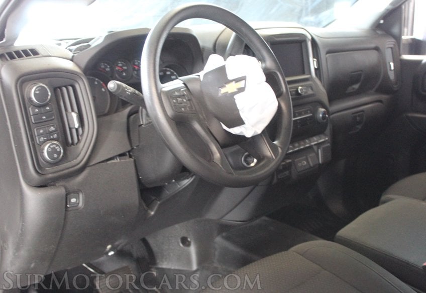 2025 Chevrolet Silverado 3500HD 4x4 - Image 28