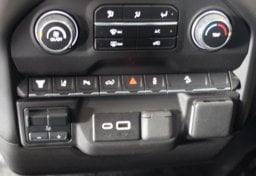 2025 Chevrolet Silverado 3500HD 4x4 - Image 42