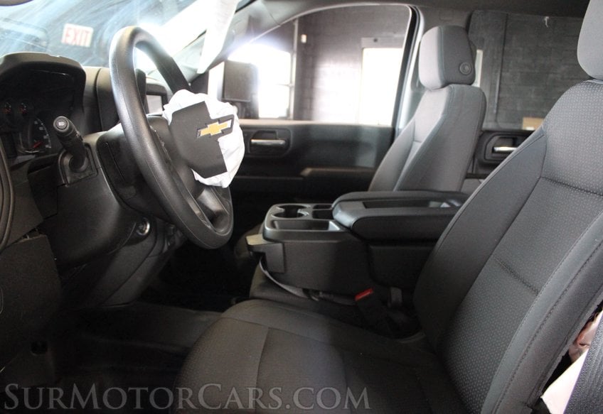 2025 Chevrolet Silverado 3500HD 4x4 - Image 32