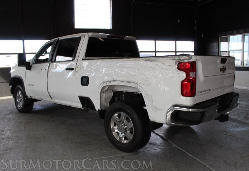 2025 Chevrolet Silverado 3500HD 4x4 - Image 6