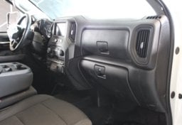 2025 Chevrolet Silverado 3500HD 4x4 - Image 30