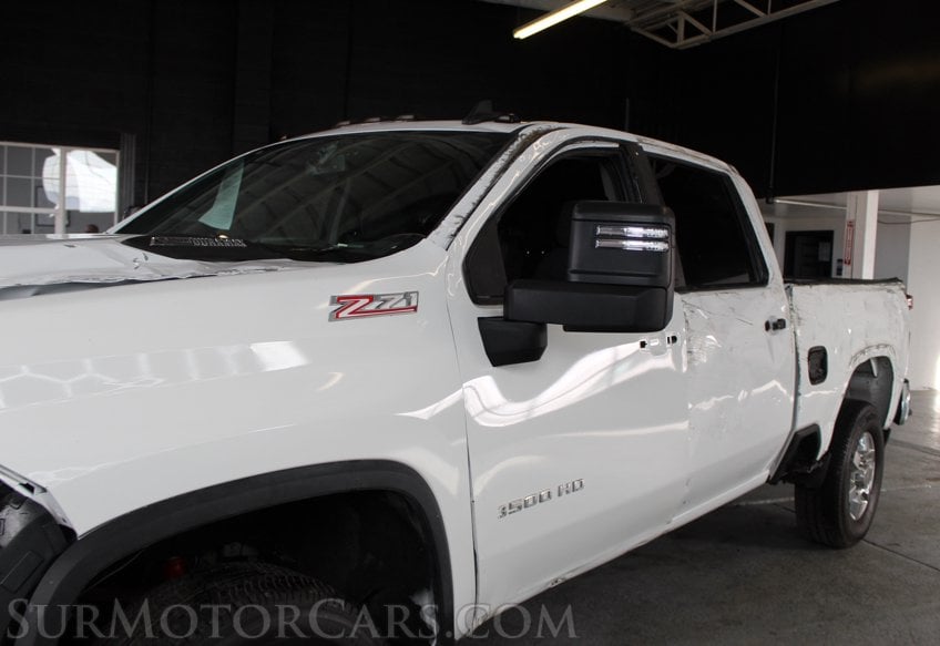 2025 Chevrolet Silverado 3500HD 4x4 - Image 12