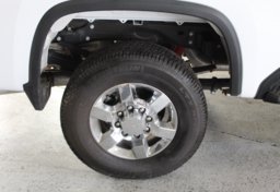 2025 Chevrolet Silverado 3500HD 4x4 - Image 55