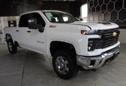 2025 Chevrolet Silverado 3500HD 4x4 - Image 1